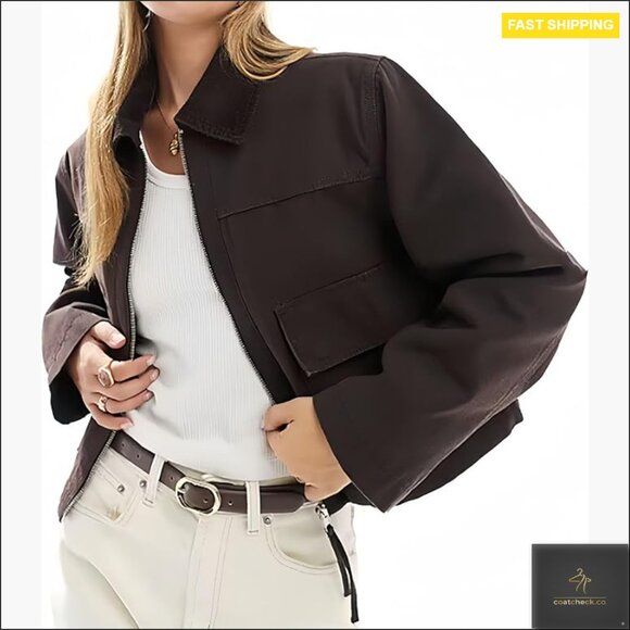 Cropped Utility Jacket with Contrast Collar Zip Front Pockets